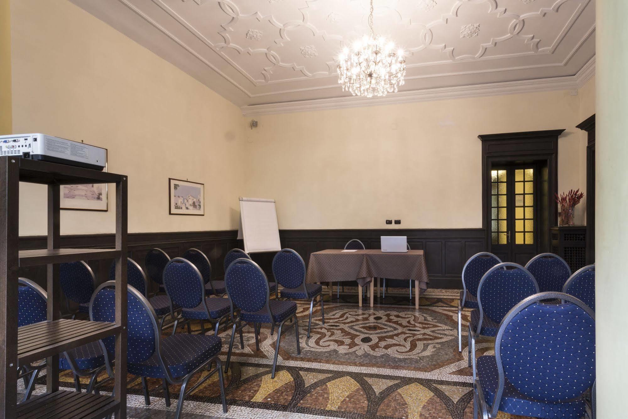 Hotel & Residence Torino Centro - Stazione Porta Susa Екстериор снимка